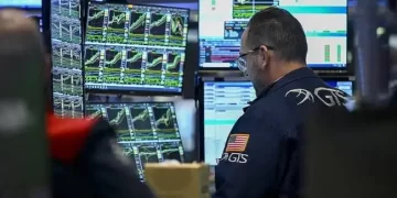 Küresel savunma ve havacılık şirketleri, yılın ilk yarısında yatırımcıları memnun etti