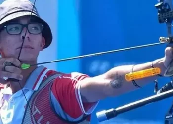 Mete Gazoz, Paris 2024'te son 16 turuna yükseldi! Mete Gazoz, Paris 2024’te son 16 turuna yükseldi!