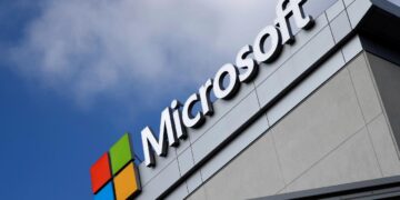 Dünya kilitlendi: Microsoft’tan açıklama geldi
