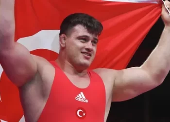 Milli güreşçi Rıza Kayaalp, Olimpiyat kadrosundan çıkarıldı!