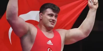 Milli güreşçi Rıza Kayaalp, Olimpiyat kadrosundan çıkarıldı!