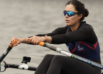 Milli kürekçi Elis Özbay, Paris 2024’te çeyrek finale yükseldi!