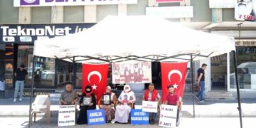 Muşlu ailelerin evlat nöbeti kararlılıkla sürüyor!