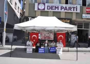 Muşlu ailelerin evlat nöbeti kararlılıkla sürüyor!