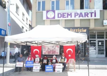 Muşlu ailelerin evlat nöbeti sürüyor!