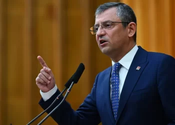 CHP lideri Özel’den sahipsiz hayvan düzenlemesi hakkında açıklama