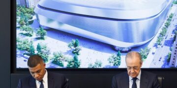 Real Madrid, Kylian Mbappe’yi resmen kadrosuna kattı!