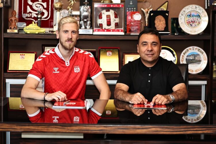 sivasspor uros radakovic i kadrosuna katti habermeydan