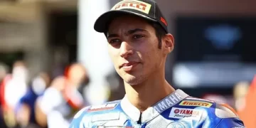 Toprak Razgatlıoğlu’ndan İngiltere’de 3’te 3!