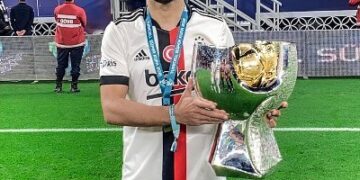 Umut Meraş Beşiktaş’tan ayrıldığını açıkladı!