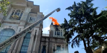 Üsküdar’da Sağlık Bilimleri Üniversitesi’nde yangın!