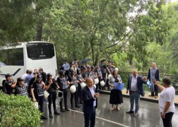 Milletvekilleri Boğaziçi Üniversitesi’ne alınmıyor!