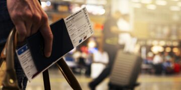 Yurt dışı çıkış harcının yeni bedeli belli oldu