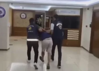 Bakan Yerlikaya ‘gereği yapıldı’ diyerek duyurdu! Burak Keleş "Atatürk'e hakaret"ten gözaltına alındı Bakan Yerlikaya ‘gereği yapıldı’ diyerek duyurdu! Burak Keleş “Atatürk’e hakaret”ten gözaltına alındı