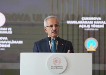 Bakan Uraloğlu açıkladı! Çukurova Uluslararası Havalimanı’nı 24 saatte 11 bin 108 yolcu kullandı