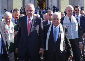 Cumhurbaşkanı Erdoğan, Abbas ve Kurtulmuş ile bir araya geldi