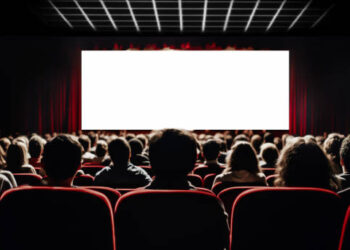 Bakan Ersoy duyurdu! Emeklilere sinema salonlarında yüzde 30 indirim Bakan Ersoy duyurdu! Emeklilere sinema salonlarında yüzde 30 indirim