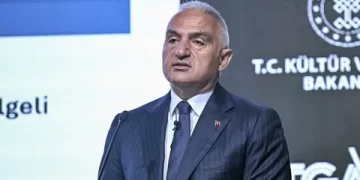 Bakan Ersoy’dan Instagram’a getirilen erişim yasağına ilişkin açıklama