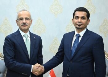 Bakan Uraloğlu, Irak Ulaştırma Bakanı Rezzak Muheybes es-Sadavi ile Kalkınma Yolunu görüştü