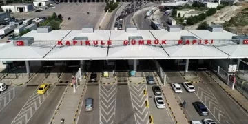 Kapıkule’de bu yılın yolcu ve araç çıkış rekoru kırıldı