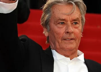 Fransız aktör Alain Delon yaşamını yitirdi