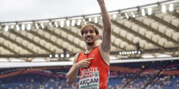 Berke Akçam, Paris 2024’te yarı finale yükseldi!