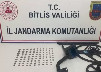 Bitlis’te 97 adet tarihi sikke ele geçirildi