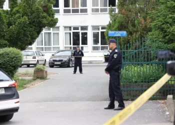 Bosna Hersek’te bir okulda silahlı saldırı!