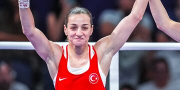 Buse Naz Çakıroğlu, Paris 2024’te çeyrek finale yükseldi!