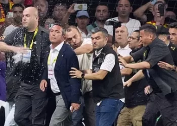 Fenerbahçe, 54 kişi hakkında suç duyurusunda bulunulduğunu açıkladı!