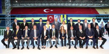 Fenerbahçe yönetiminde 2 istifa birden!