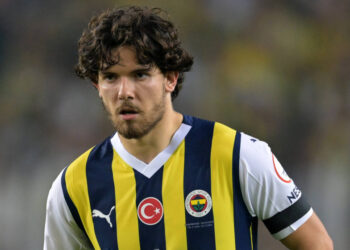 Ferdi Kadıoğlu, Lille maçı öncesi kadrodan çıkarıldı!