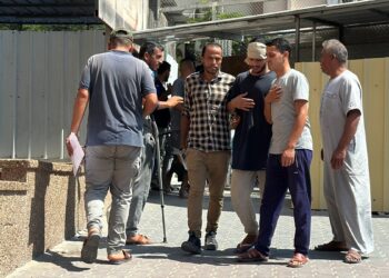 İsrail gözaltında tuttuğu 23 Filistinliyi serbest bıraktı