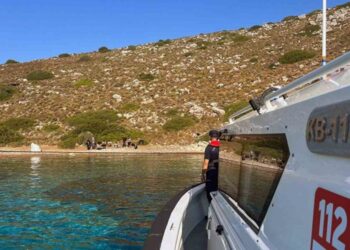 Marmaris'te kaçak göçmen operasyonu gerçekleştirildi Marmaris’te kaçak göçmen operasyonu gerçekleştirildi