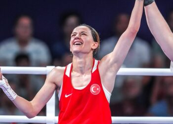 Milli boksör Hatice Akbaş, Paris 2024’te yarı finale yükseldi!