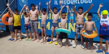 Muş Varto’da, Kur’an kursu öğrencilerine yüzme eğitimi veriliyor!