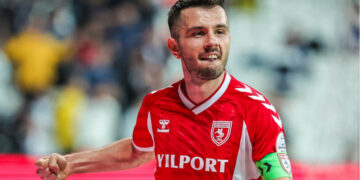 Samsunspor’da, Emre Kılınç’ın çenesi kırıldı!