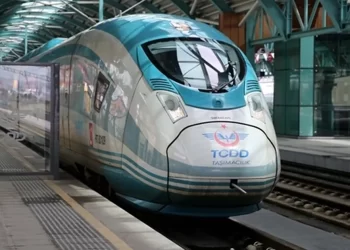 3,8 milyon genç yüzde 15 indirimle seyahat etti