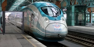 3,8 milyon genç yüzde 15 indirimle seyahat etti