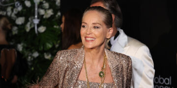 Sharon Stone’a Bodrum’da ‘Uluslararası İkon’ ödülü verildi