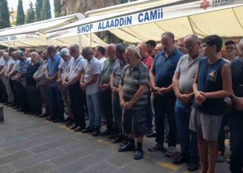 Sinop'ta, Hamas lideri İsmail Haniye için gıyabi cenaze namazı! Sinop’ta, Hamas lideri İsmail Haniye için gıyabi cenaze namazı!