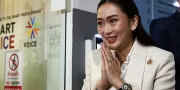 Tayland’ın en genç başbakanı görevine başladı