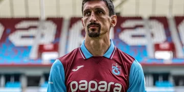 Trabzonspor’da, Stefan Savic Rapid Wien maçı öncesi kadrodan çıkarıldı!