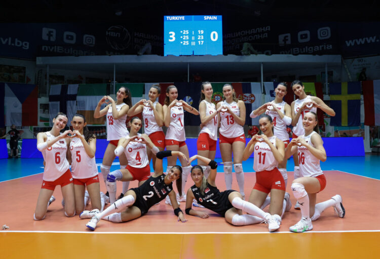 u20 kadin milli voleybol takimi ispanya yi rahat yendi habermeydan