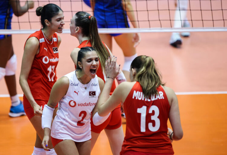 u20 kadin milli voleybol takimimiz namaglup avrupa sampiyonu oldu habermeydan