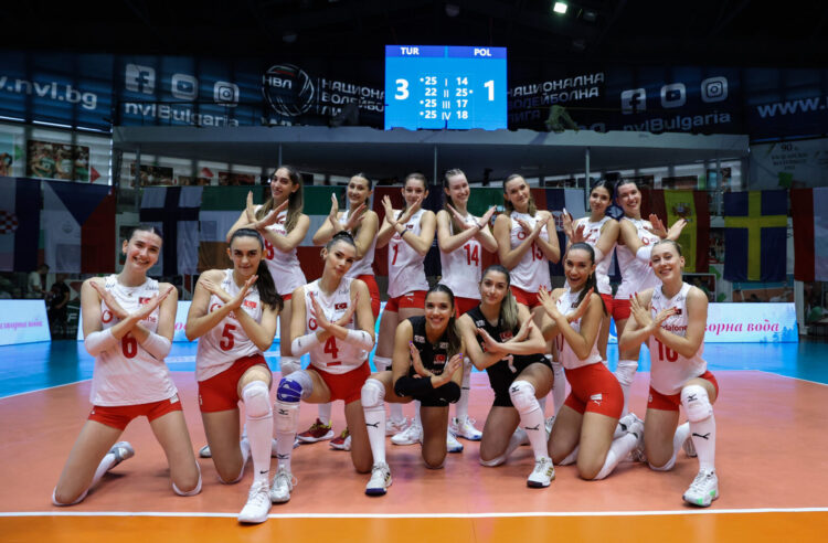 u20 kadin voleybol milli takimi avrupa sampiyonasi nda namaglup finale yukseldi habermeydan