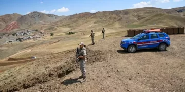 Van’da petrol arama çalışmaları başladı! Bölge halkı, heyecanla müjdeli haberi bekliyor