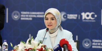 Bakan Göktaş duyurdu! Aile ve Gençlik Fonu’nda ikinci aşama başladı