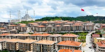 Bakan Kurum: Dönüşüme karşı çıkanlar gelip Kirazlıtepe’yi görsünler