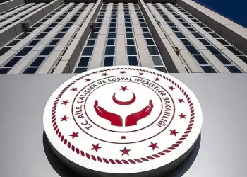 Bakanlık açıkladı! Otizmli genci darbeden kişi gözaltında